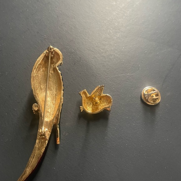 brooches - Picture 4 of 4